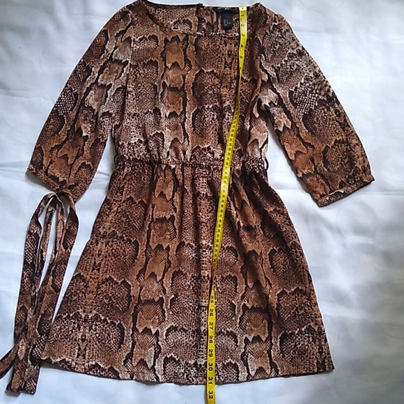 H&M Dress 100% polyester  size 4 - Picture 3 of 5